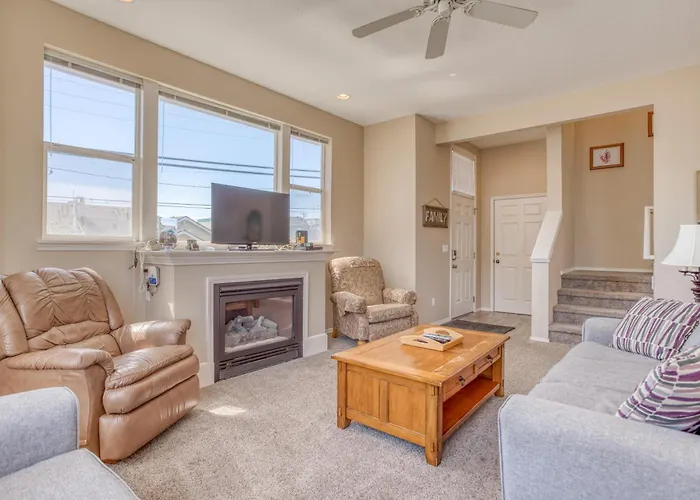 Seaside Vacation Rental - Meredith Lodging